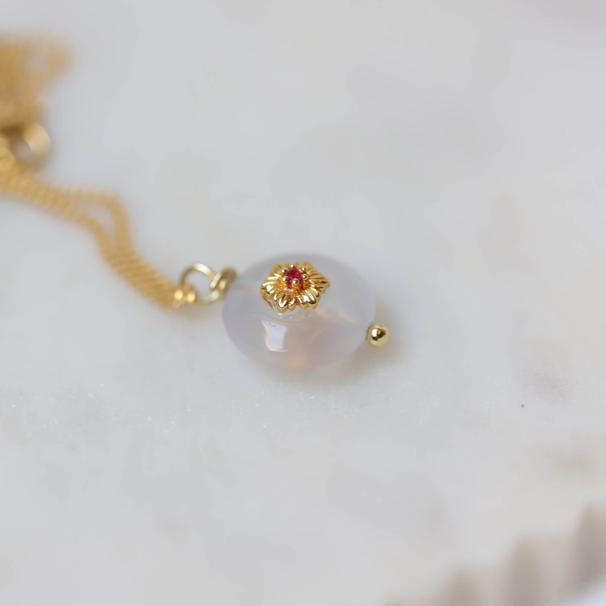 Gouden lange ketting met serpetijn Jade