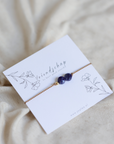 Edelsteenkaart met lapis lazuli armbandje