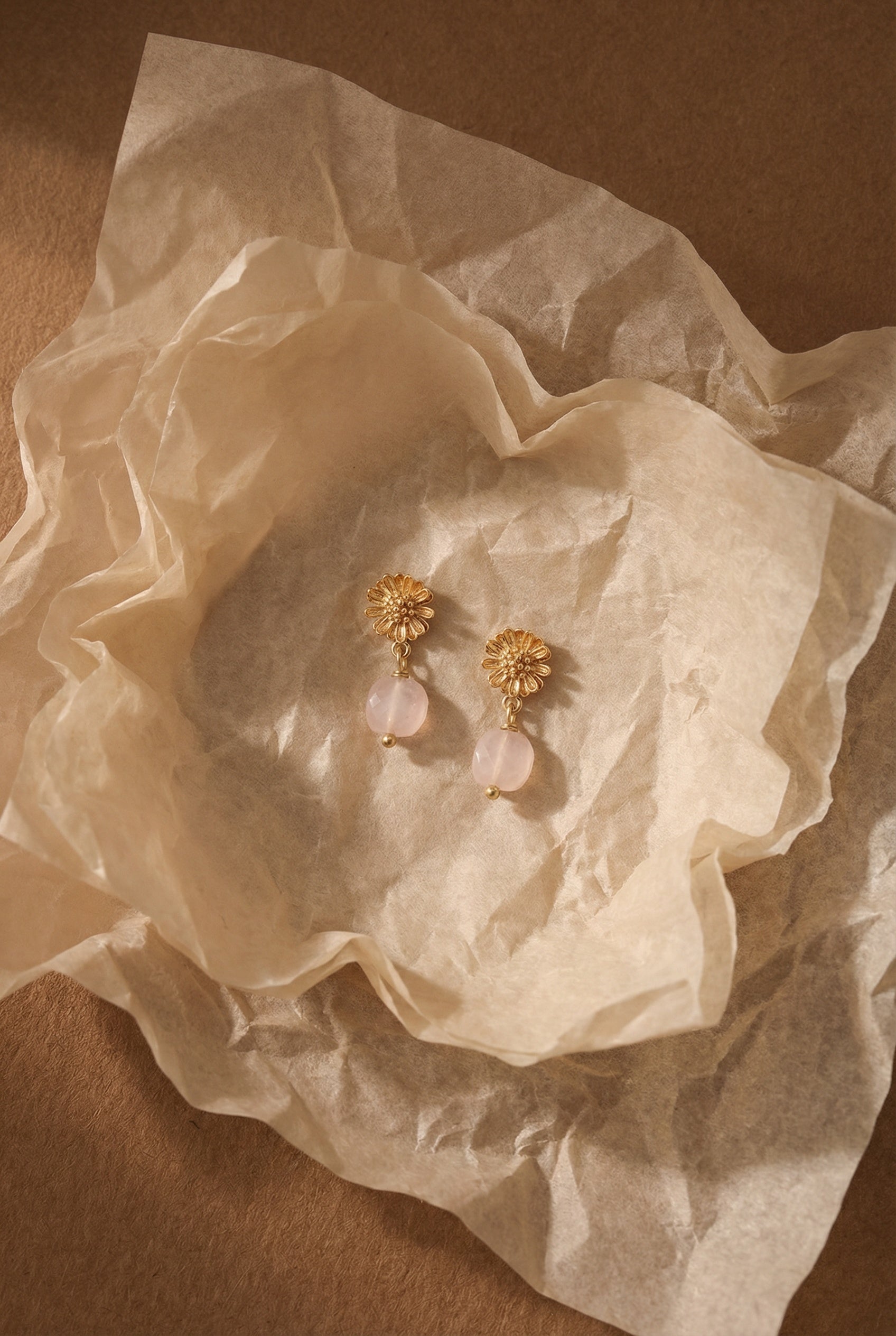 handgemaakte rozenkwarts oorbellen