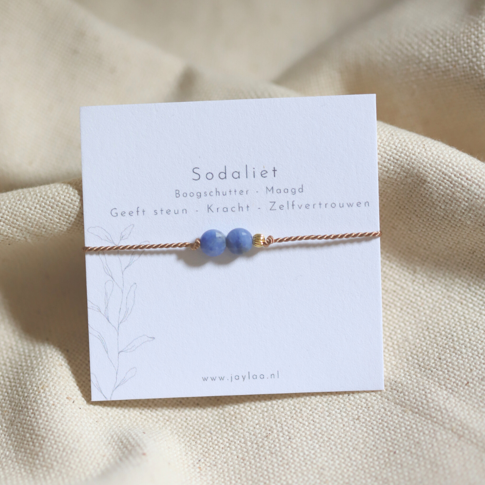 sodaliet armbandje