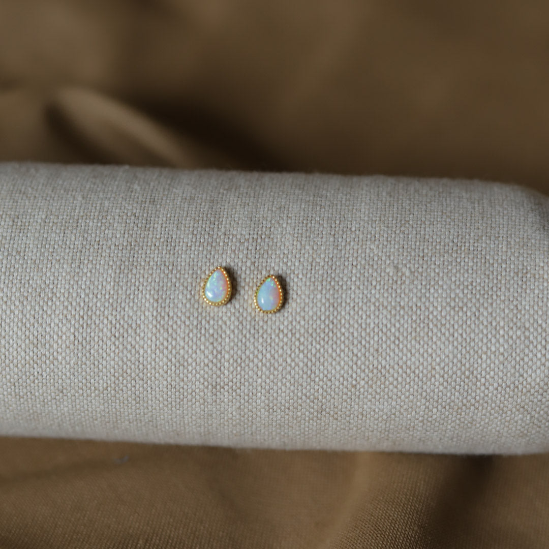 minimalistische gouden oorbellen